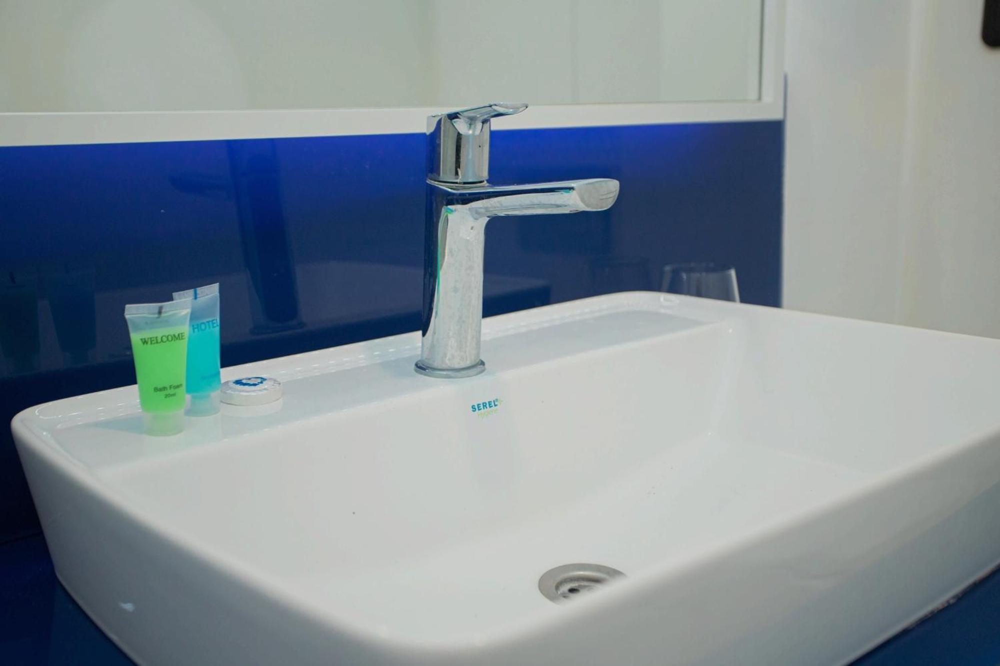 Orbi City D Block バトゥーミ エクステリア 写真